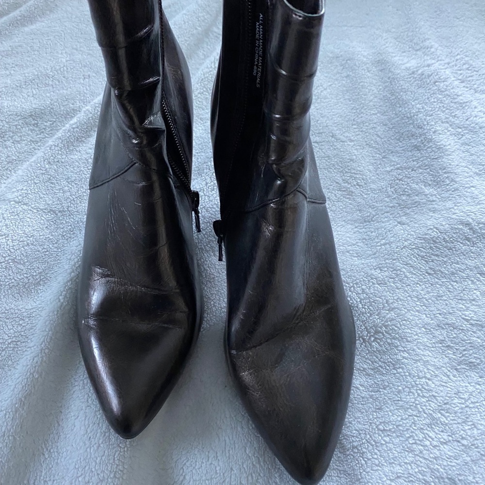 black heeled boots